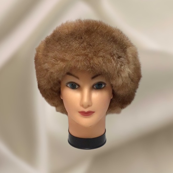 New MONARCH New Zealand Bucket Hat with Faux Fur Band Seashell Color Size Medium - Picture 3 of 7